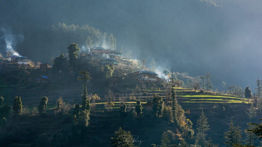 Morning in Jibhi valley