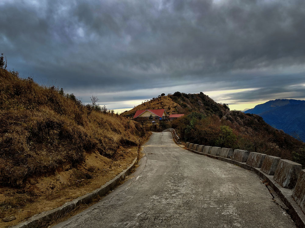 Road in Sandakphu