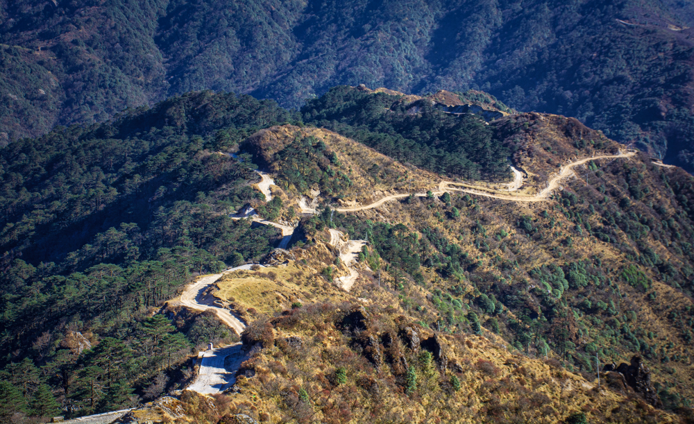 Road to Sandakphu