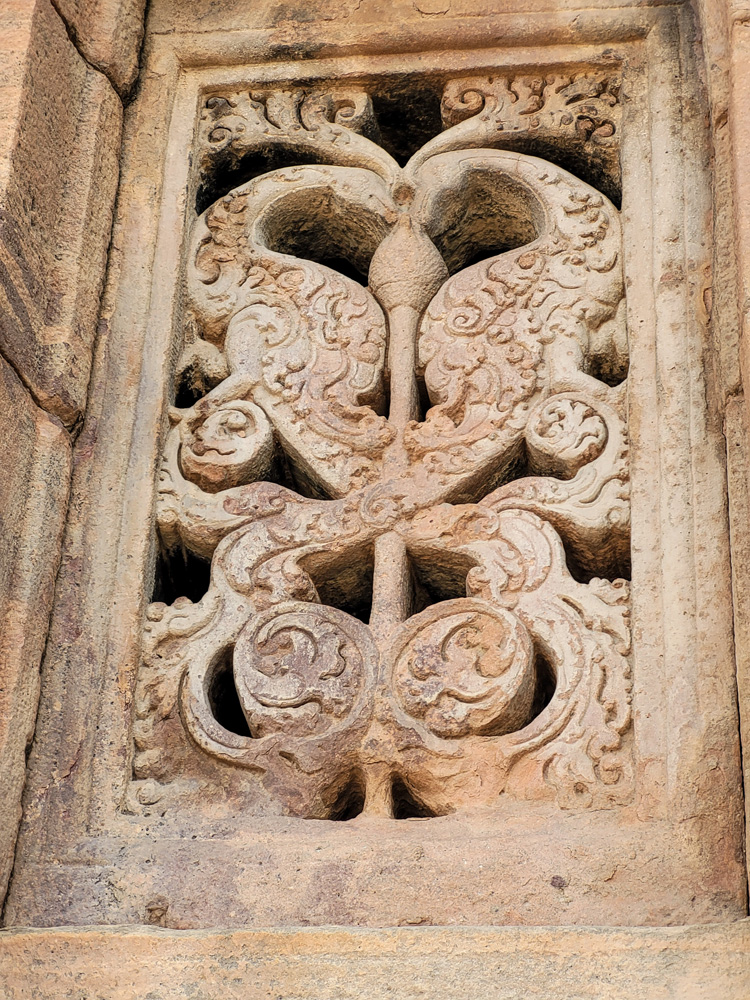 Window motifs