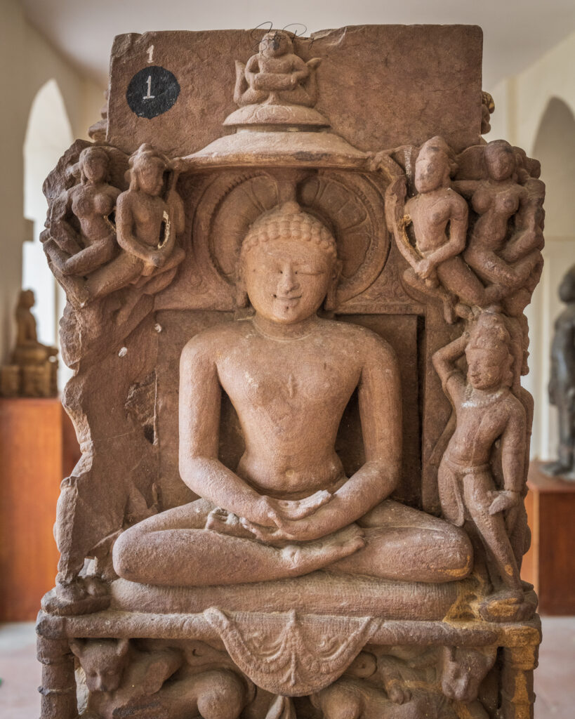 Jaina statue