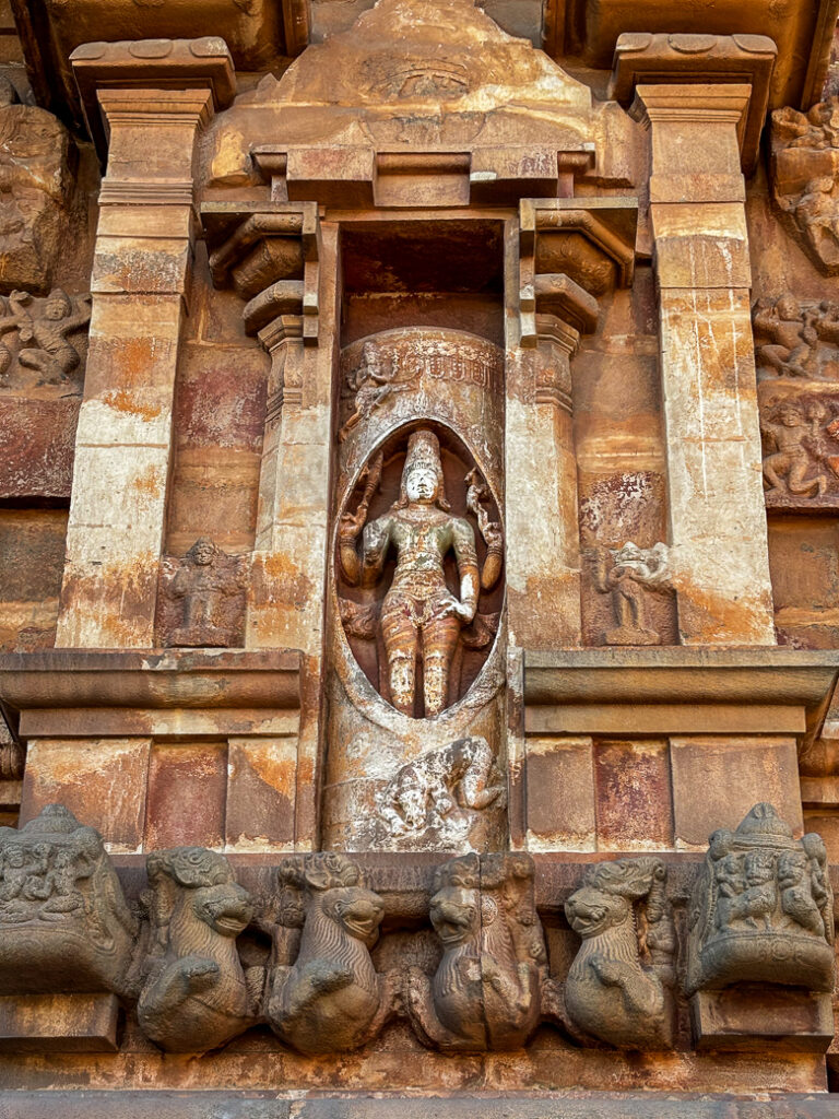 Lingodbhava Sculpture