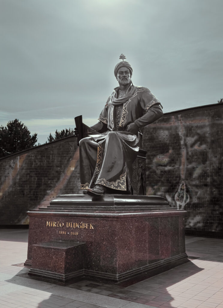 The statue of Ulugh beg